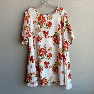 FURMOS Soft Flowing Flowers Top Size X-Large